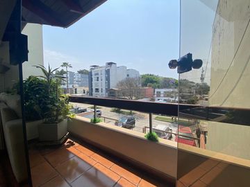 AMPLIO DÚPLEX EN VALLE HERMOSO