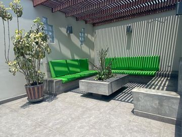 AMPLIO DÚPLEX EN VALLE HERMOSO