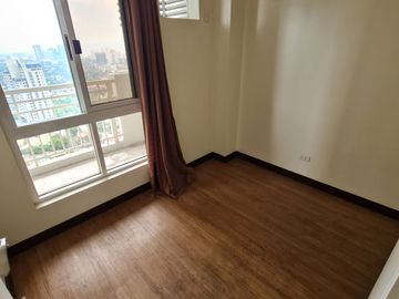2 bedroom with parking for sale in DMCI Lumiere Pasig
