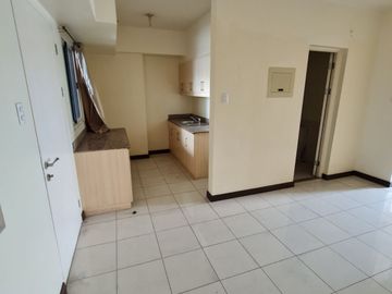 2 bedroom with parking for sale in DMCI Lumiere Pasig