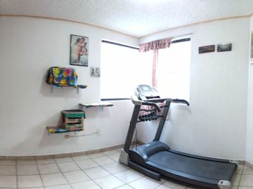 CASA EN VENTA DE OPORTUNIDAD CON USO DE SUELO MIXTO