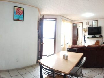 CASA EN VENTA DE OPORTUNIDAD CON USO DE SUELO MIXTO