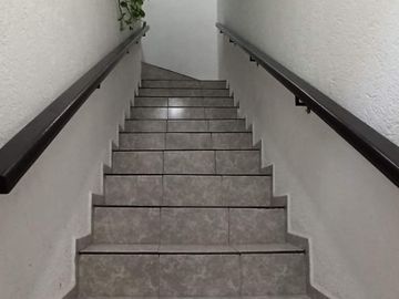 CASA EN VENTA DE OPORTUNIDAD CON USO DE SUELO MIXTO