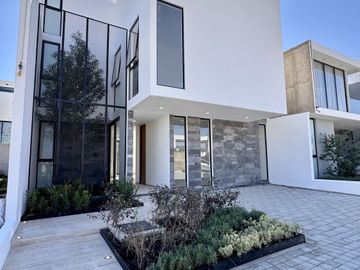CASA EN PREVENTA RESIDENCIAL LA CARTUJA PACHUCA, RECÁMARA EN PLANTA BAJA, 200 M2 DE TERRENO, ELIGE ACABADOS