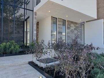 CASA EN PREVENTA RESIDENCIAL LA CARTUJA PACHUCA, RECÁMARA EN PLANTA BAJA, 200 M2 DE TERRENO, ELIGE ACABADOS