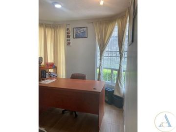 CASA -FINCA CON 760 MTS TERRENO EN HUEHUETOCA 3 RECAMARAS