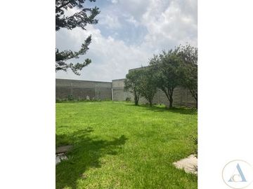 CASA -FINCA CON 760 MTS TERRENO EN HUEHUETOCA 3 RECAMARAS