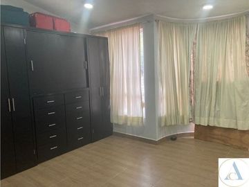 CASA -FINCA CON 760 MTS TERRENO EN HUEHUETOCA 3 RECAMARAS