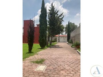 CASA -FINCA CON 760 MTS TERRENO EN HUEHUETOCA 3 RECAMARAS