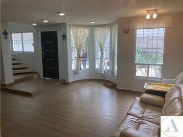 CASA -FINCA CON 760 MTS TERRENO EN HUEHUETOCA 3 RECAMARAS