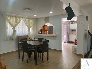 CASA -FINCA CON 760 MTS TERRENO EN HUEHUETOCA 3 RECAMARAS