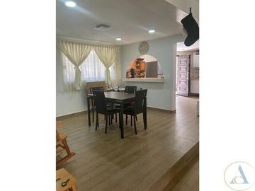 CASA -FINCA CON 760 MTS TERRENO EN HUEHUETOCA 3 RECAMARAS