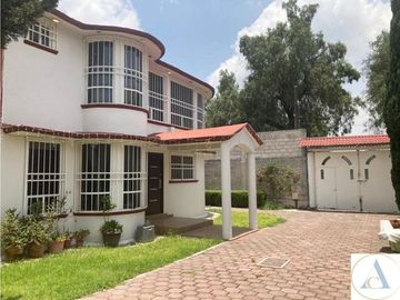 CASA -FINCA CON 760 MTS TERRENO EN HUEHUETOCA 3 RECAMARAS