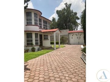 CASA -FINCA CON 760 MTS TERRENO EN HUEHUETOCA 3 RECAMARAS