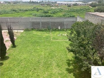 CASA -FINCA CON 760 MTS TERRENO EN HUEHUETOCA 3 RECAMARAS