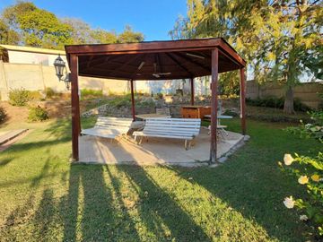 Olmué, Casa en Parcela, 4 dormitorios, piscina, frutales