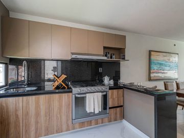 CASA EN VENTA A 15 MINUTOS DE CUERNAVACA, MORELOS. 3 RECÁMARAS, TERRAZA, ALBERCA, CANCHAS DEPORTIVAS Y PET PARK.