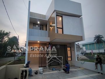Hunian 2 lantai exclusif tanpa Dp ckp 10jt All in lokasi strategis dicinangka,depok