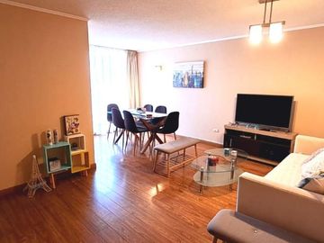 Excelente departamento en condominio Las Lomas II