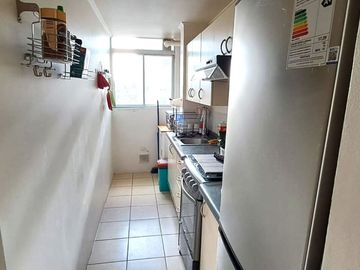 Excelente departamento en condominio Las Lomas II