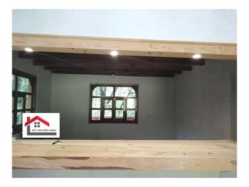 LINDA CABAÑA NUEVA UBICADA EN CARBONERAS MINERAL DEL CHICO
