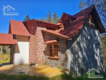 LINDA CABAÑA NUEVA UBICADA EN CARBONERAS MINERAL DEL CHICO