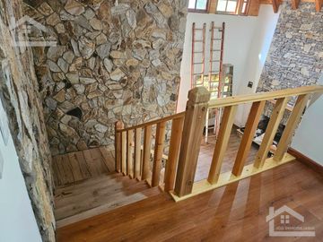 LINDA CABAÑA NUEVA UBICADA EN CARBONERAS MINERAL DEL CHICO