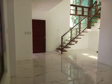 The Brandnew 2 Storey House for Sale in Southpoint Village, Laguna