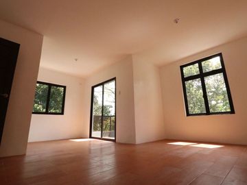 House and Lot For Sale in kings Ville Royal Antipolo PH2445