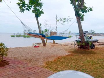 near the beach bongalow house and lot for sale in Aduna Danao Cebu