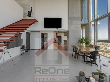 Venta de Penthouse Amueblado en Torre Micropolis Zona Contry Monterrey