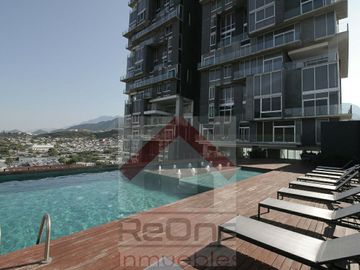 Venta de Penthouse Amueblado en Torre Micropolis Zona Contry Monterrey