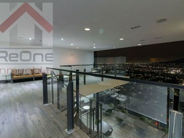 Venta de Penthouse Amueblado en Torre Micropolis Zona Contry Monterrey