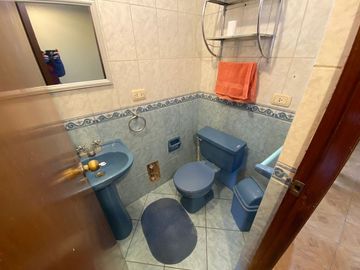 ALQUILO DPTO. AMOBLADO Y EQUIPADO, 02  DORMITORIOS, 01 BAÑO, 75M2