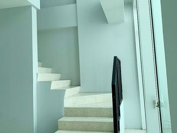 Dijual Apartemen Satu8 Residence Kebon Jeruk Dekat Metro TV