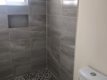 CASA CON ROOF GARDEN Y RECÁMARA EN PB EN VENTA CERCA DE CLUB DE GOLF PARAISO