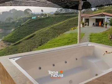 Finca con acceso al embalse en venta El Peñol