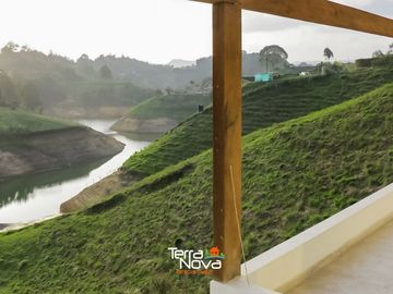 Finca con acceso al embalse en venta El Peñol