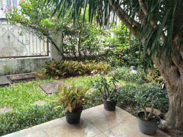 Rumah Siap Huni, Kondisi Bagus, 50 Meter Ke Jalan Raya Utama