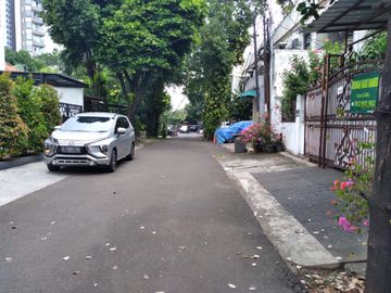 Rumah Siap Huni, Kondisi Bagus, 50 Meter Ke Jalan Raya Utama