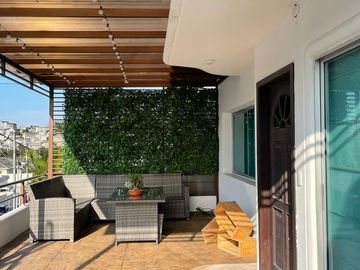 En Venta amplia y moderna casa de 3 dormitorios en Ceibos Norte