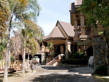 2000sqm Big House Mansion for Sale in Davao City in 6 hectares land area | 17 Bedrooms with swimming pool