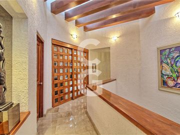 Casa en Venta en Cancun Frente Al Mar en Las Quintas Zona Hotelera