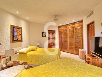 Casa en Venta en Cancun Frente Al Mar en Las Quintas Zona Hotelera
