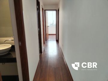 VENDO AMPLIO DÚPLEX EN LINCE