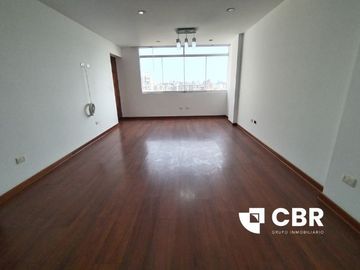 VENDO AMPLIO DÚPLEX EN LINCE
