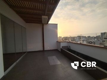 VENDO AMPLIO DÚPLEX EN LINCE