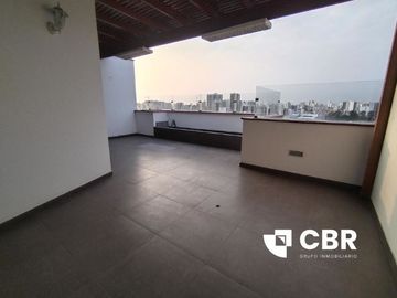 VENDO AMPLIO DÚPLEX EN LINCE