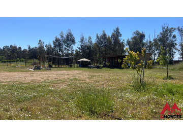 Parcela con casas equipadas en Talca,  Huilquilemu Sur