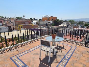 VENTA DE CASA, UBICADOS EN EL CENTRO DE QUERÉTARO.